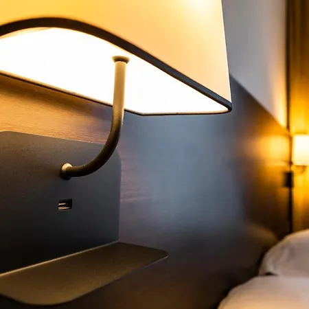 Escale Oceania Vieux Port Otel Marsilya