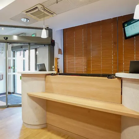 Hotel Centre Vieux Port 3*