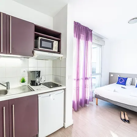 Montempô Apparthôtel Centre Euromed 4* Marseille