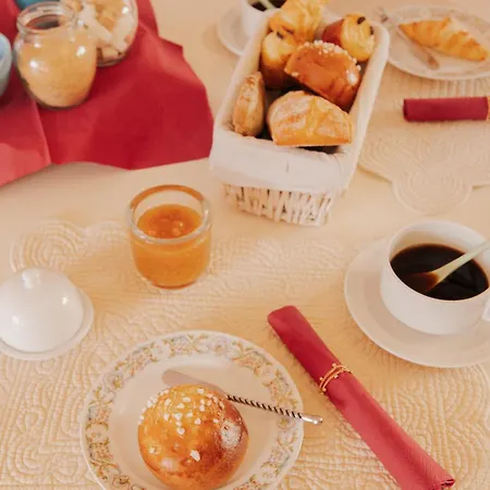 La Petite Maison 2*