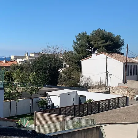 Holiday home Maison Jardin+jacuzzi L'ete, A 1 Km *