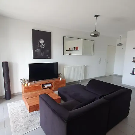 3 Pieces + Terrasse Apartment