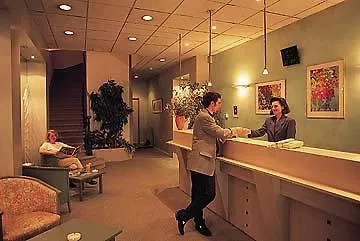 Otel Escale Oceania Vieux Port Marsilya