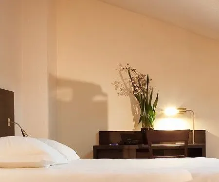 Escale Oceania Vieux Port Otel Marsilya