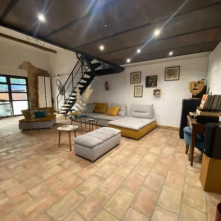 Loft Des Chartreux - 150m2 4 Hammam Piscine Centre-ville Holiday home