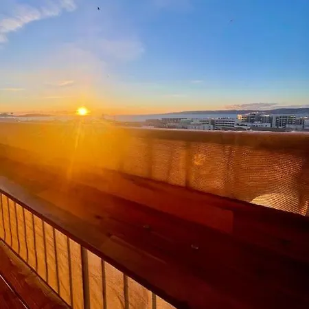Renove Avec Balcon A La Joliette Apartment *