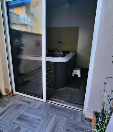 Loft 100 M2 4 Eme Avec Jacuzzi *