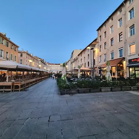 T3 72m2 Renove Vieux Port