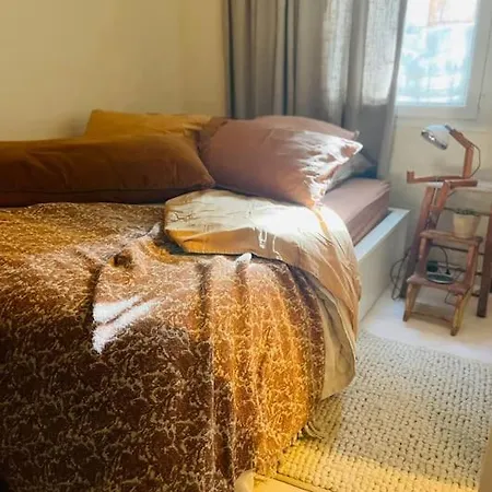 C'est La Vie… A Apartment *