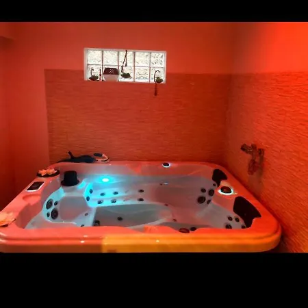Loft 100 M2 4 Eme Avec Jacuzzi Apartment Marseille