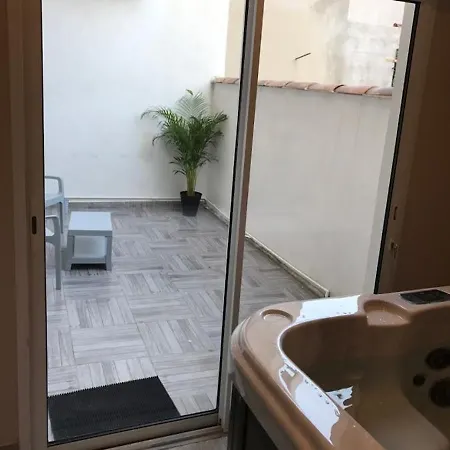 Loft 100 M2 4 Eme Avec Jacuzzi * Marseille
