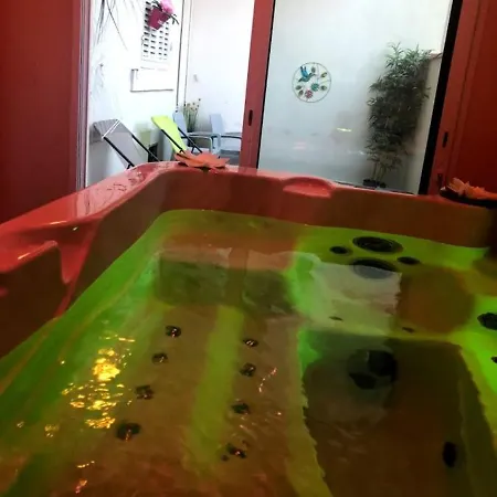 Loft 100 M2 4 Eme Avec Jacuzzi * Marseille