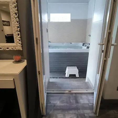 Apartment Loft 100 M2 4 Eme Avec Jacuzzi