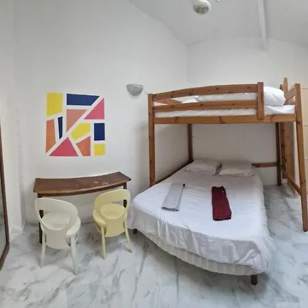 Bed And Breakfast Chez L'Habitant * Marseille