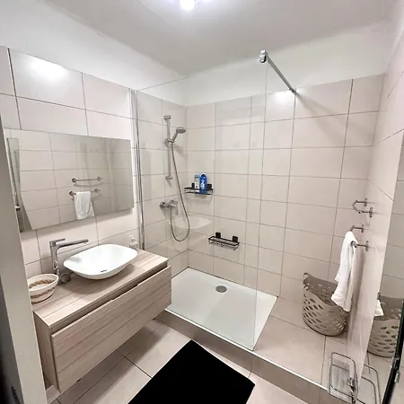 Apartment Grand T2 Proche Velodrome Et Marseille