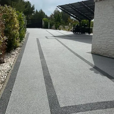Fabuleuse -7 -14 Pers Avec Grande Piscine 2 Jacuzzis Villa