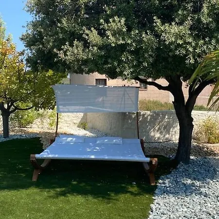 Fabuleuse -7 -14 Pers Avec Grande Piscine 2 Jacuzzis *