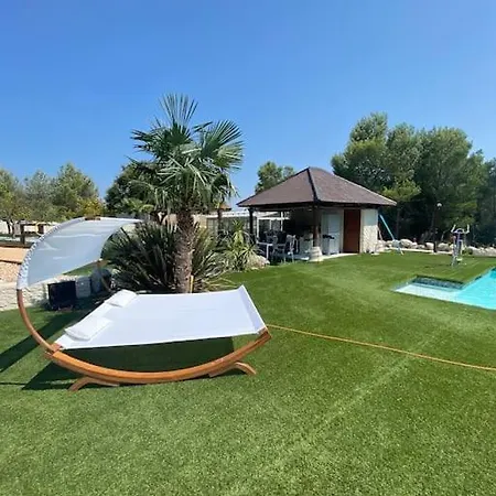 Villa Fabuleuse -7 -14 Pers Avec Grande Piscine 2 Jacuzzis Marseille