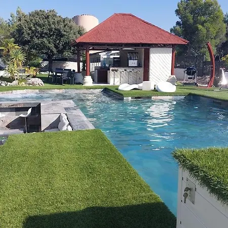 Villa Fabuleuse -7 -14 Pers Avec Grande Piscine 2 Jacuzzis
