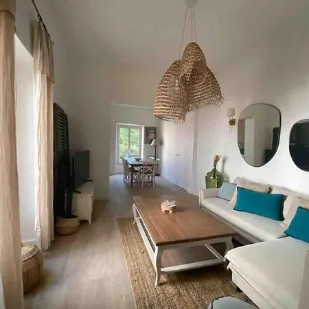 Design Flat On The Old Port-marseille * Marseille