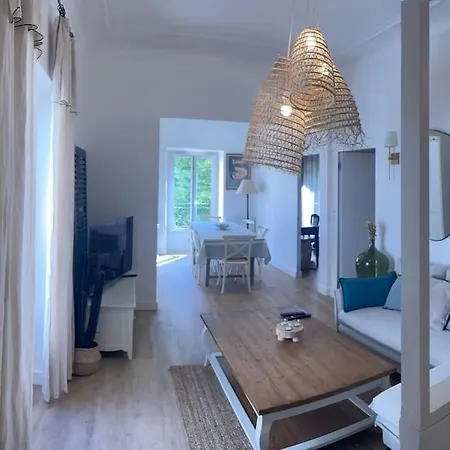 Design Flat On The Old Port-marseille * Marseille