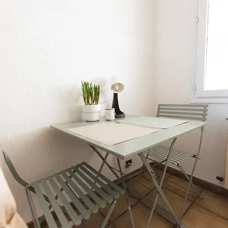Maison De Roucas Blanc Marseille