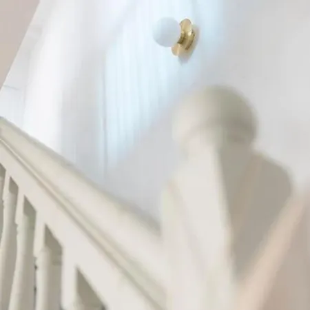 Maison De Roucas Blanc *