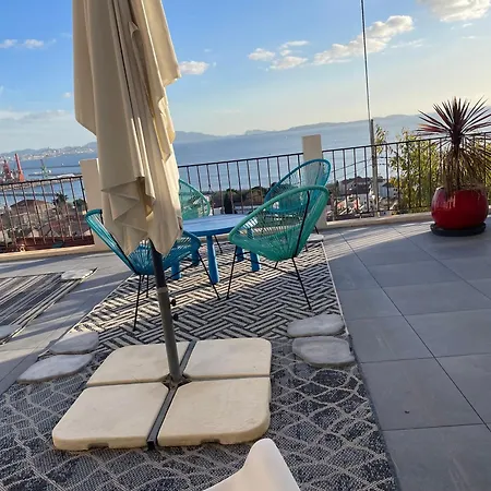 Superbe Terrasse Avec Vue Panoramique Sur La