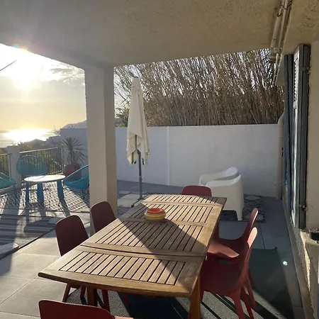 Superbe Terrasse Avec Vue Panoramique Sur La * Marseille