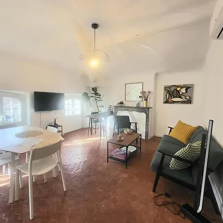 Au Coeur De Marseille, Le Stassi Apartment