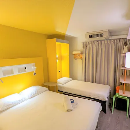 Ibis Budget Vieux Port Hotel