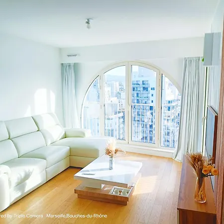 Apartment Standing Free Parking Balcony Terrasse & Clim Marseille