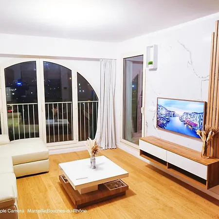 Apartment Standing Free Parking Balcony Terrasse & Clim Marseille