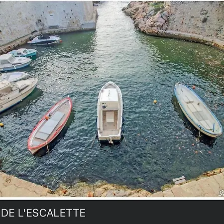 La Flibuste Des Goudes: Calanques Seaside Retreat With Gardens
