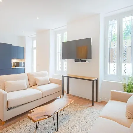 Longchamp Grand T2 De Gamme Terrasse Apartment Marseille
