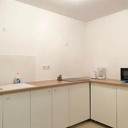 Apartment Havre De Paix La Joliette : Urban Modern Cosy Chic
