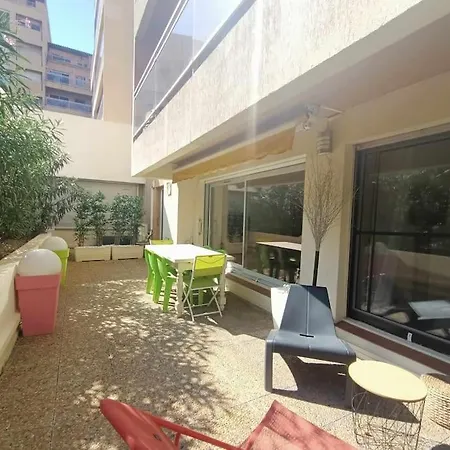 La Terrasse Du Saint Appartement
