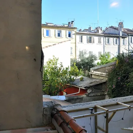 Cozy 1-Bedroom Apartment Near Vieux-Port *