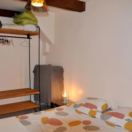 Cozy 1-Bedroom Apartment Near Vieux-Port Apartment