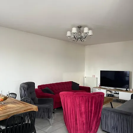 Apartment Joliette , 4 Chambres, Wifi *