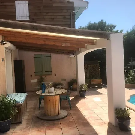 Independant Avec Piscine Et Terrasse Holiday home Marseille