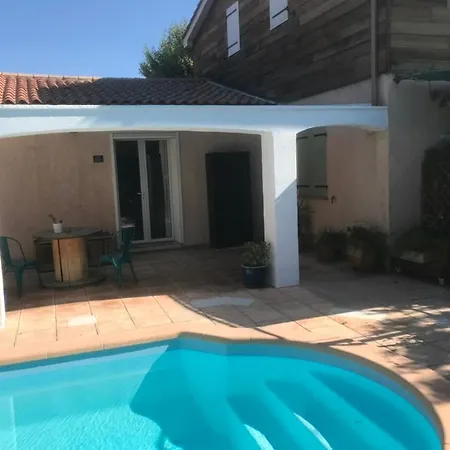 Holiday home Independant Avec Piscine Et Terrasse *