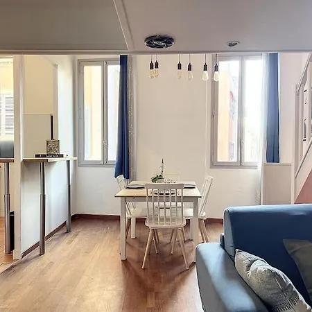 Apartment Charming Mezzanine - Historic District - Les Freres De La Loc'