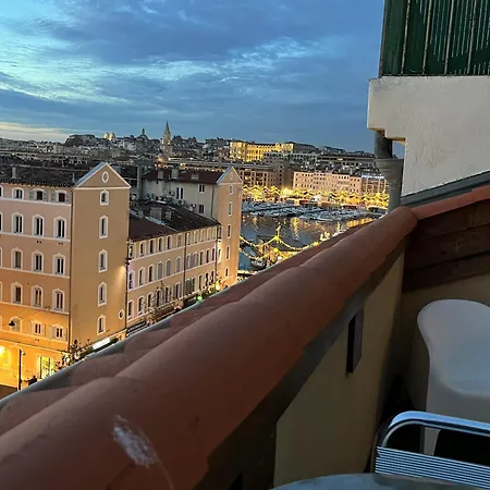 Loft Moderne Vue Vieux Port Terrasse Rooftop Apartment *