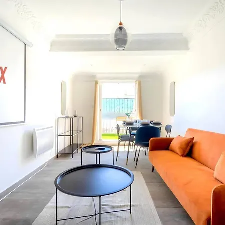 Apartment Escapade Vieux-port Balneo Cine-terrasse By Weekome