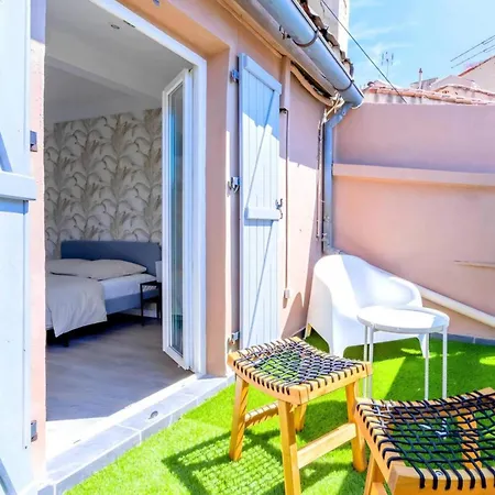Escapade Vieux-port Balneo Cine-terrasse By Weekome