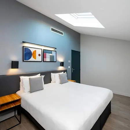 Staycity Centre Vieux Port 3*