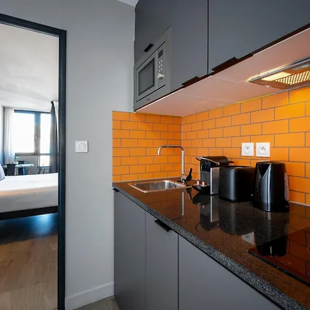 Aparthotel Staycity Centre Vieux Port 3*
