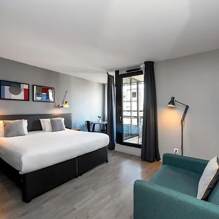 Staycity Centre Vieux Port Aparthotel