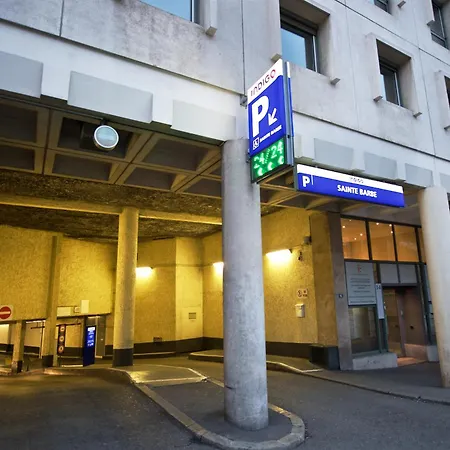 Staycity Centre Vieux Port 3*
